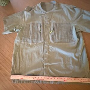 lululemon Men's Waterproof  Snap Button up Shirt